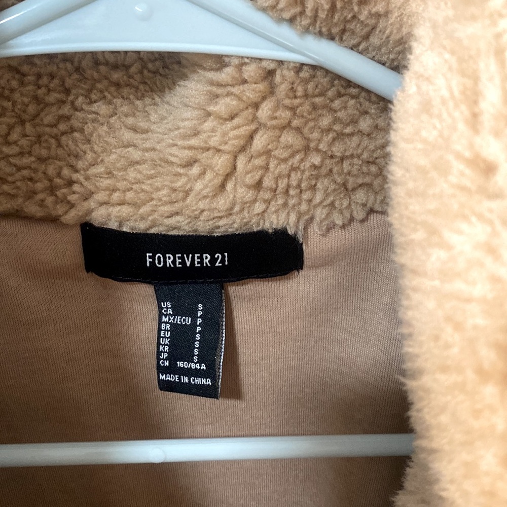 Sherpa tan crop jacket - Picture 6 of 14